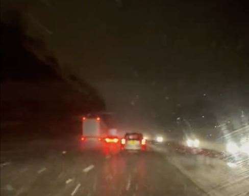 Snow on the M20 Picture: @TopTw1t