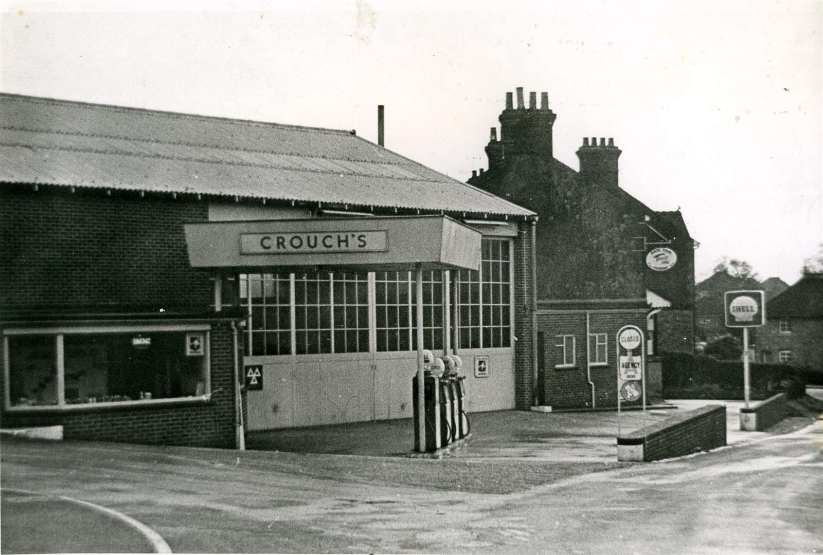Crouch’s Garage in Church Road in the 1960s (3904236)