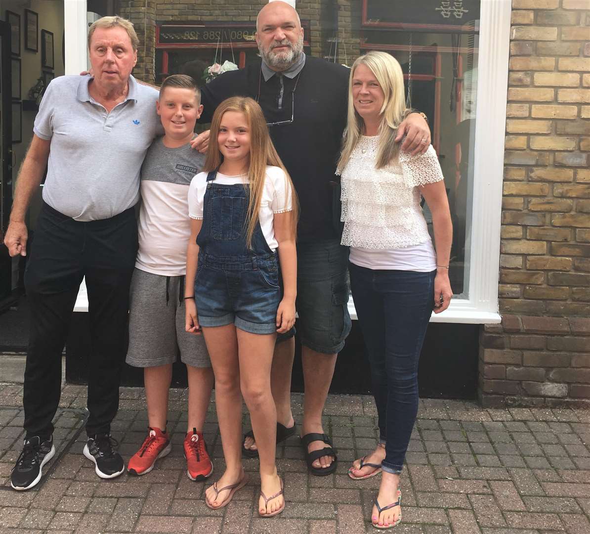 George and mum Sarah with daughter Alice, 10, Harry Redknapp and Neil 'Razor' Ruddock (3936747)