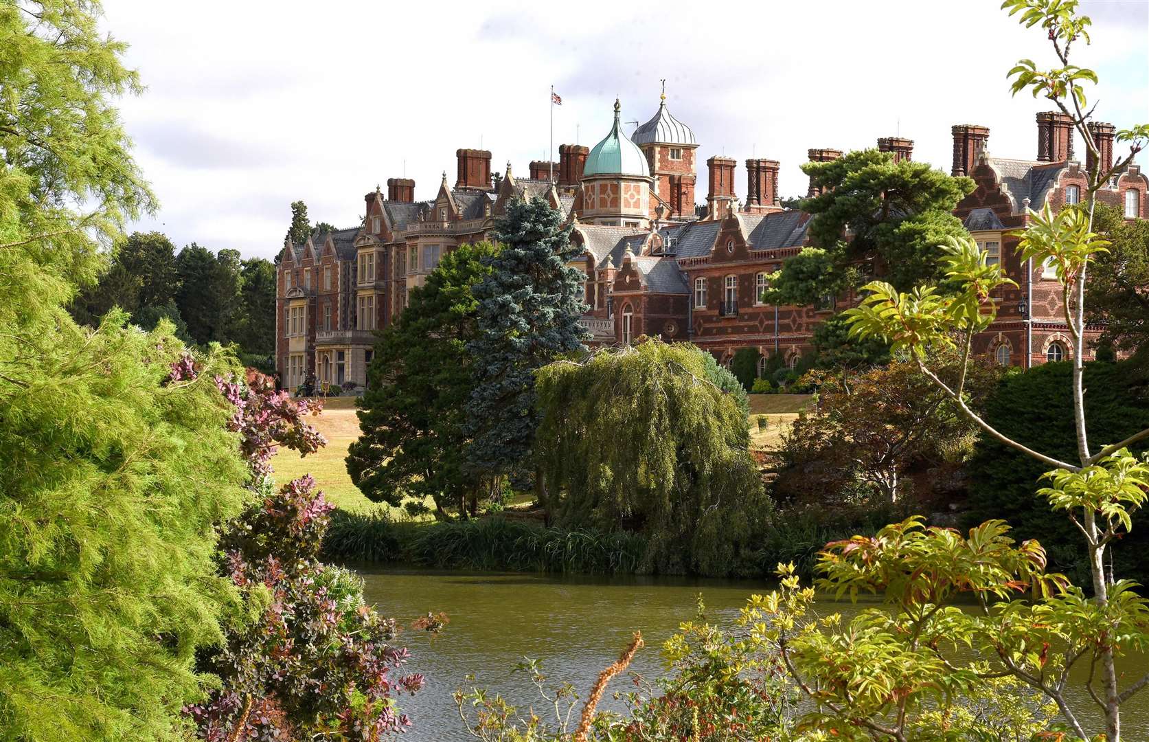 Sandringham House – John Pettman met Queen Elizabeth II and shared treasured memories of a chat with her as a teenager