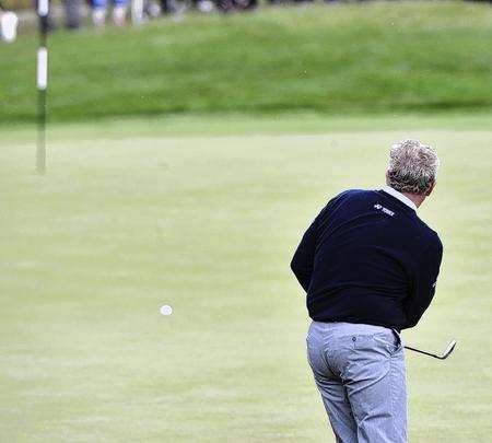 Colin Montgomerie puts on the second at The London Golf Club near West Kingsdown in the European Open 2008.