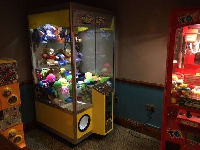 There was not one, but two grabber machines at the back of the pub