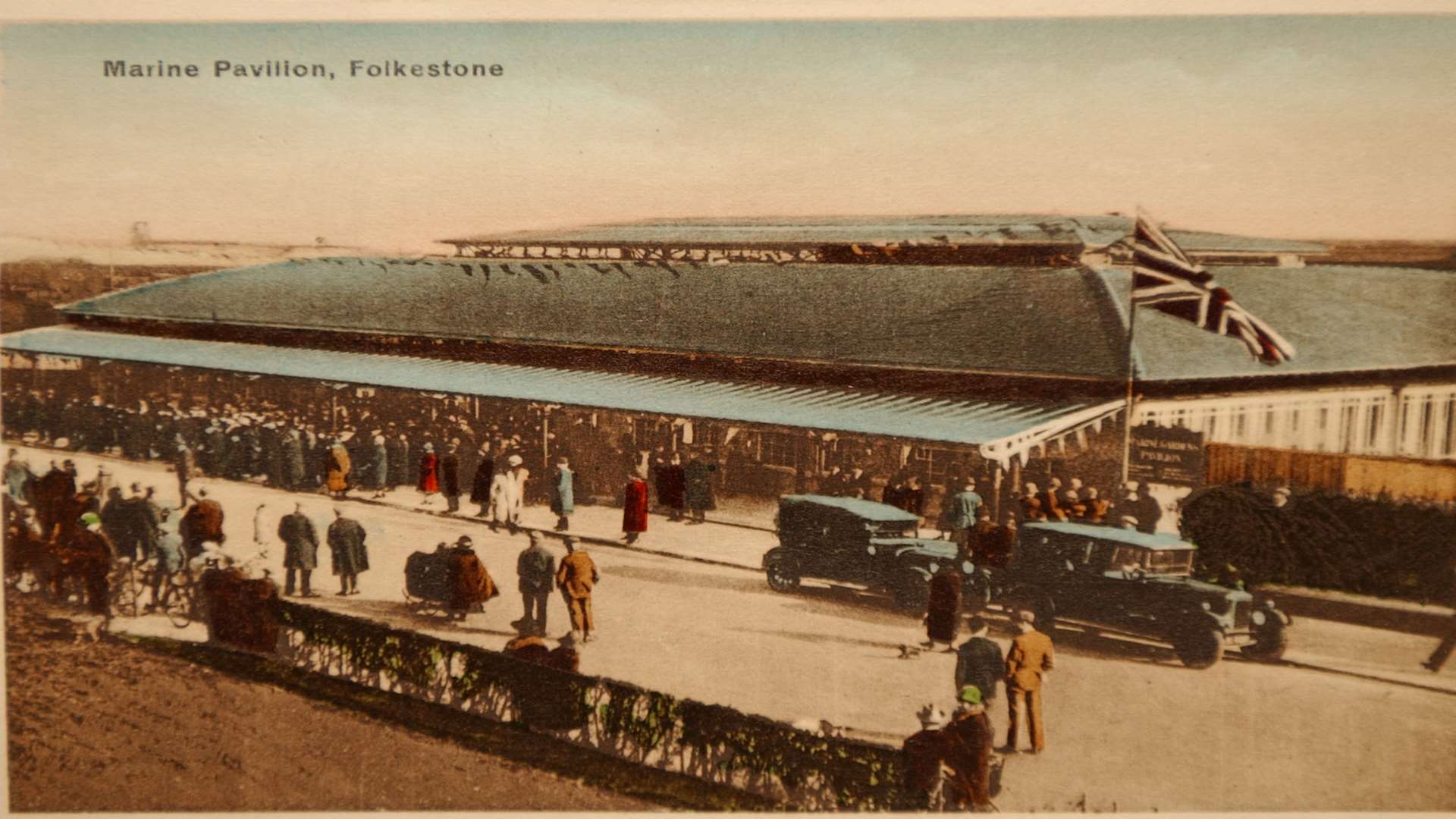 A postcard of the Marine Pavilion showing it during its heyday