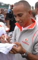 Thousands of fans flocked to Brands Hatch to meet Lewis Hamilton Picture: David Antony Hunt