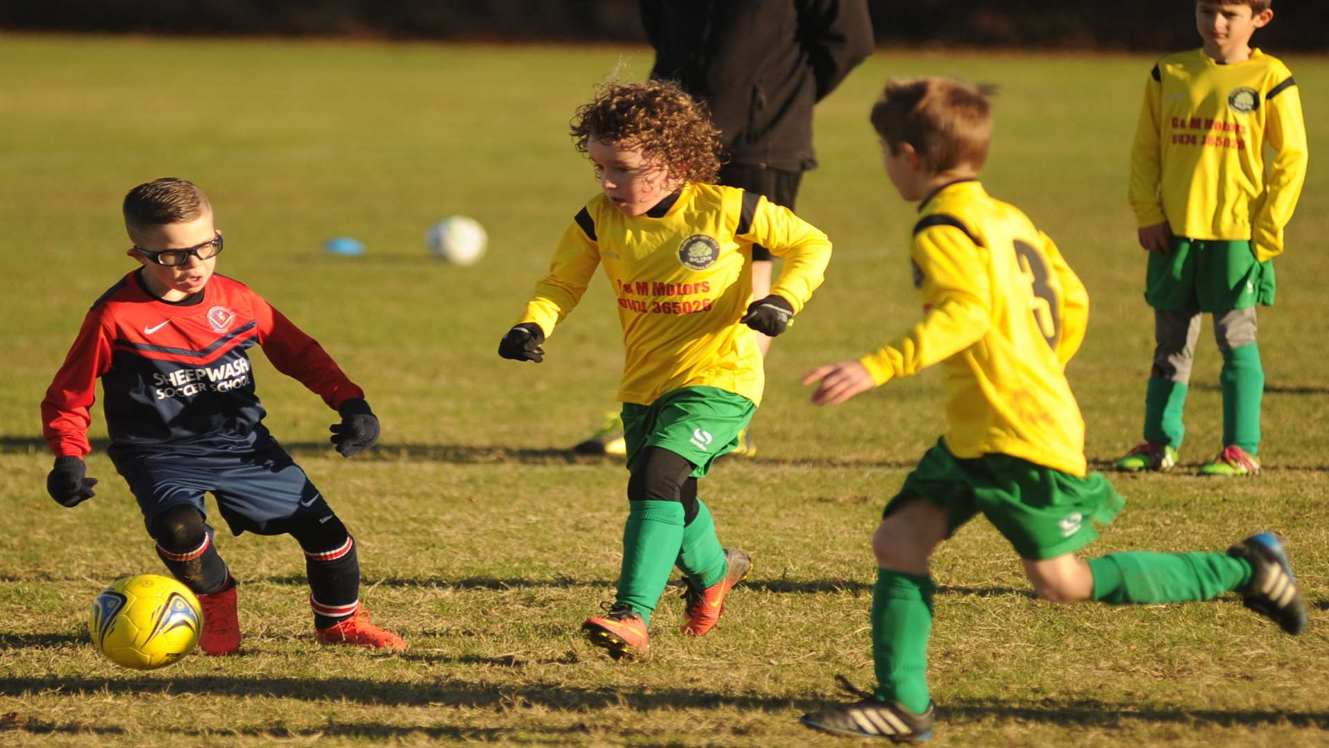 Hempstead Valley Hammers under-8s on the ball as Cliffe Woods Colts Athletic close in Picture: Steve Crispe
