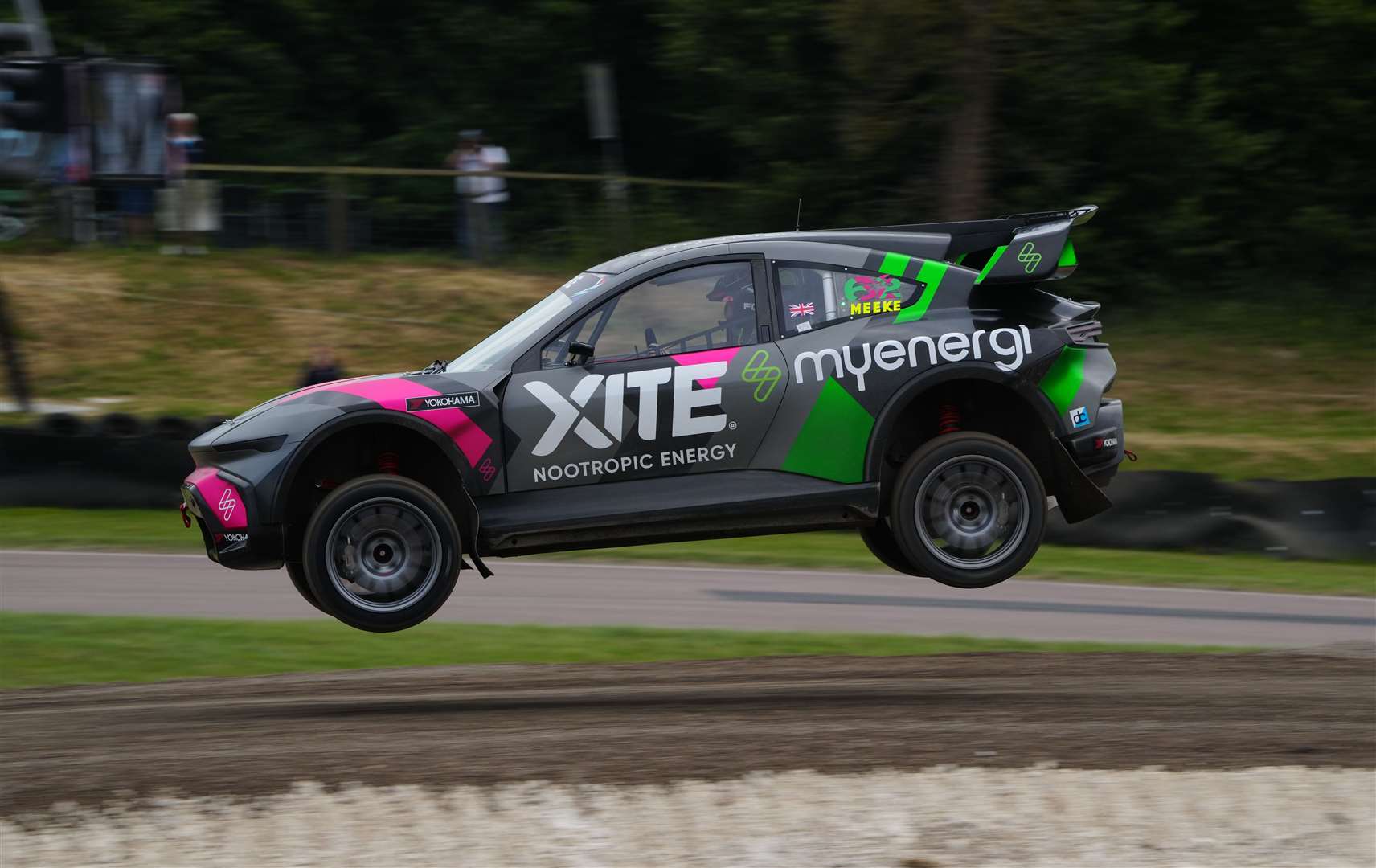 Five-time WRC event winner Kris Meeke – who drove an RX150 buggy at Lydden during a demo run in 2008 – qualified on the front-row for the final but was taken out at the first bend. Picture: Nitro Rallycross