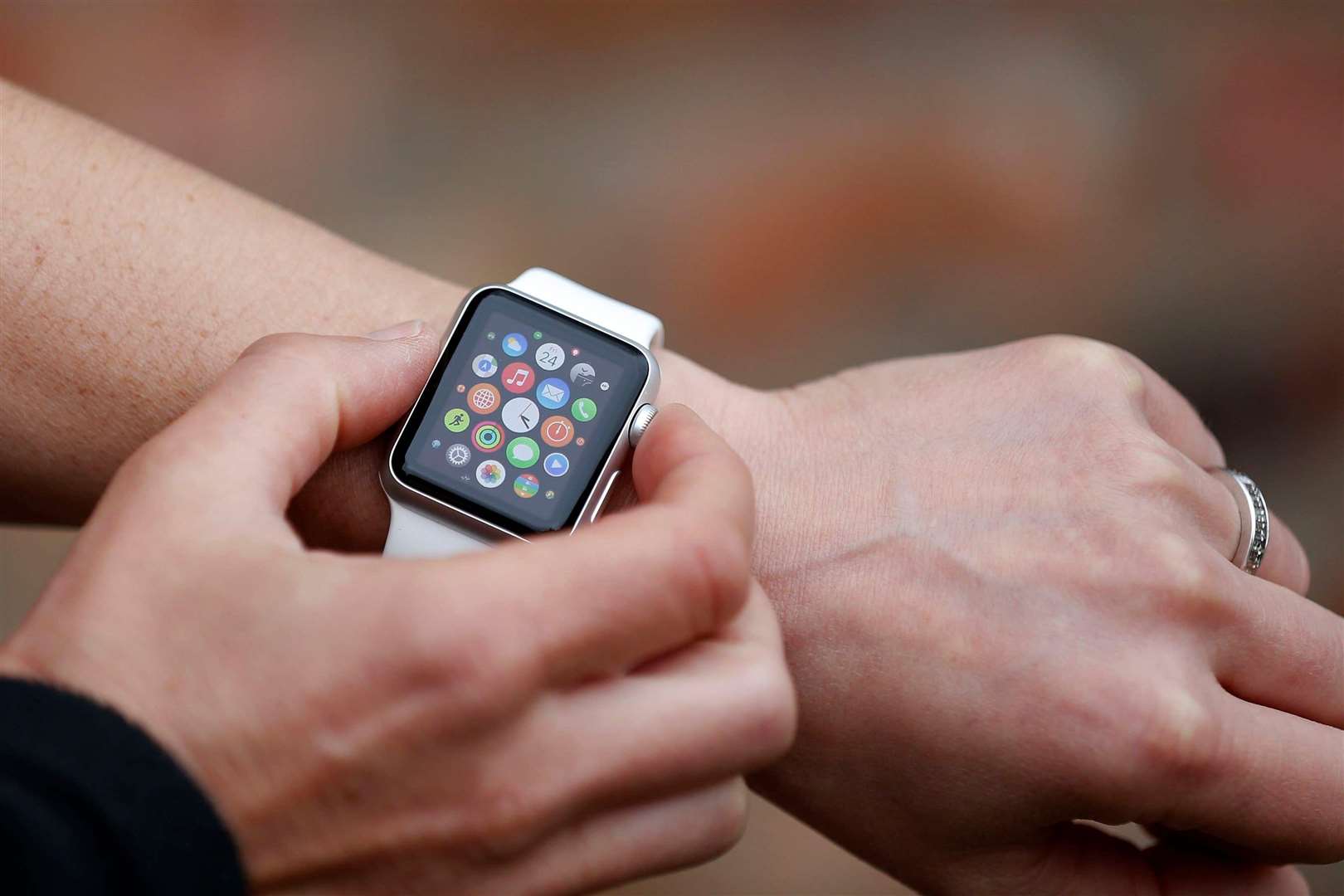 Data from Apple watches and Fitbits should be donated to NHS, Tory MP says