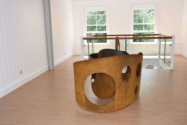 A large corten steel sculpture called INSIDE LOCK was made completely in studio during the period