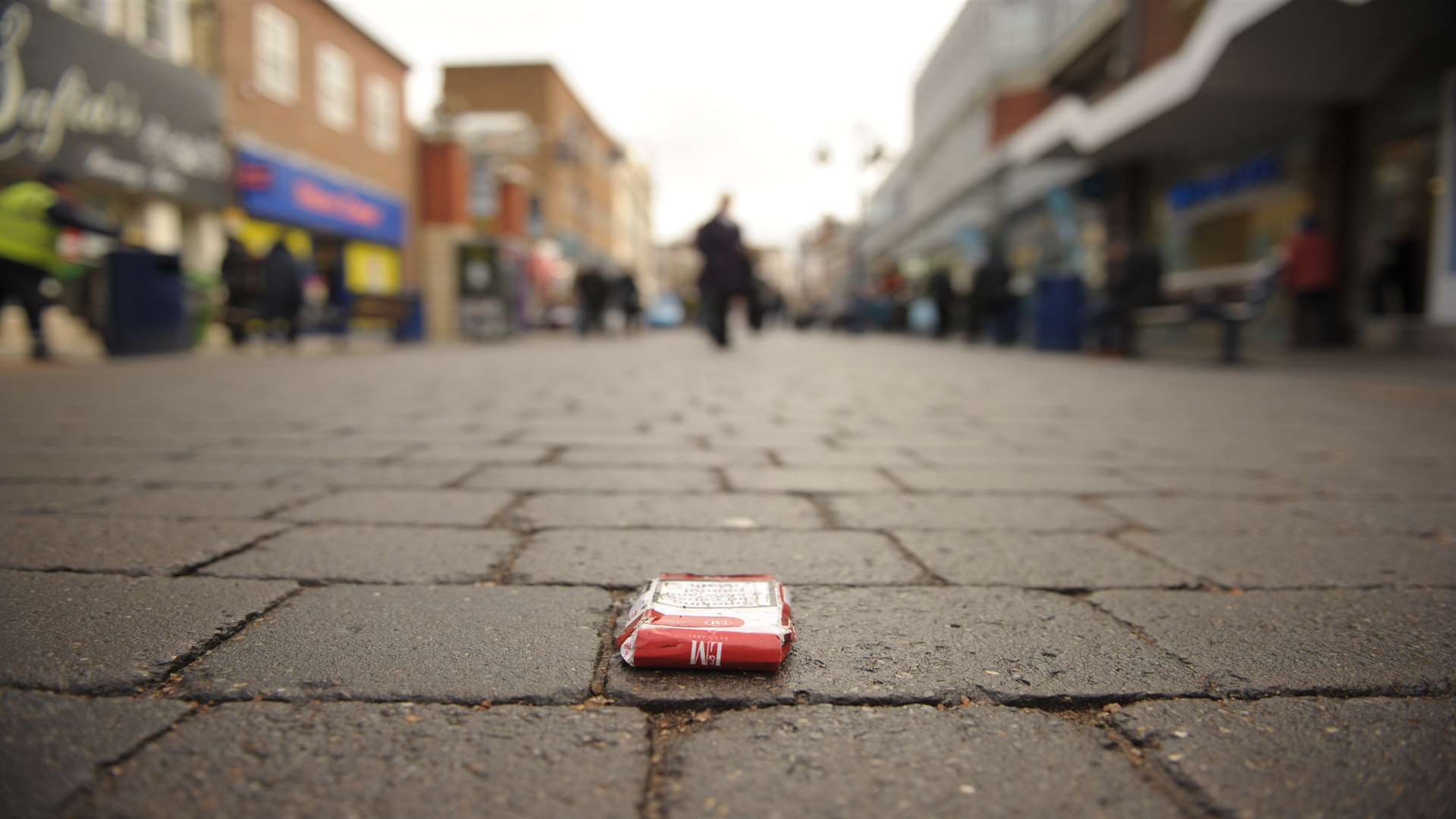 People have been fined for littering in Gravesend