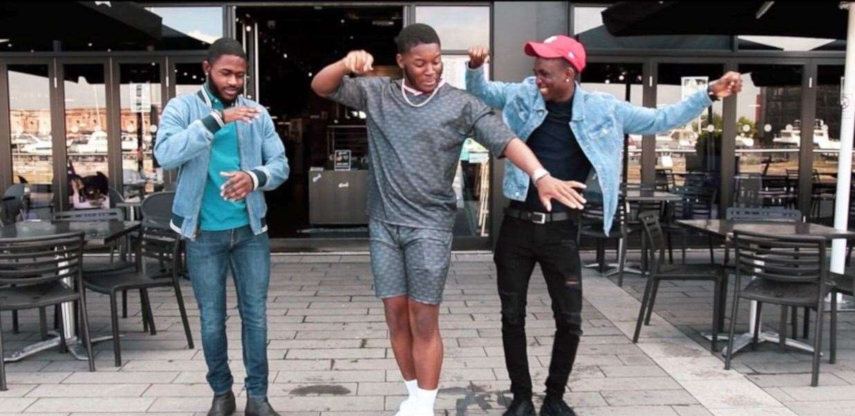 James Okulaja and his entourage dancing for his music video Oso Saucy (14445652)