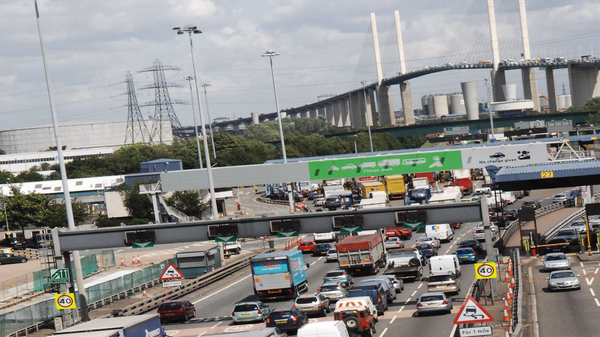Long delays on approach to Dartford Crossing