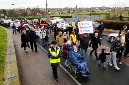 As many as 1,000 people joined the anti-Tesco march in Herne