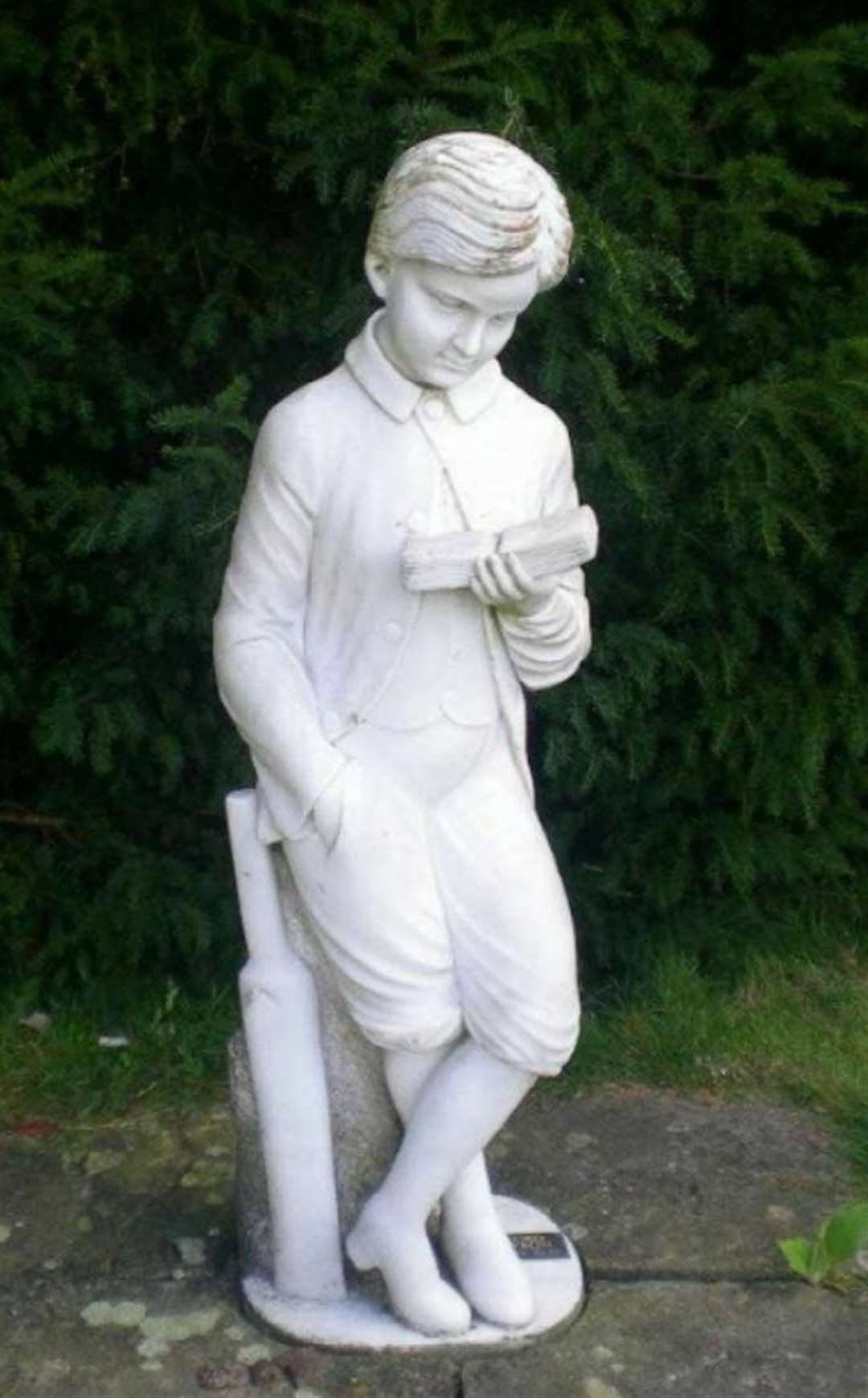 The marble statue of Lord Byron is believed to have been found.