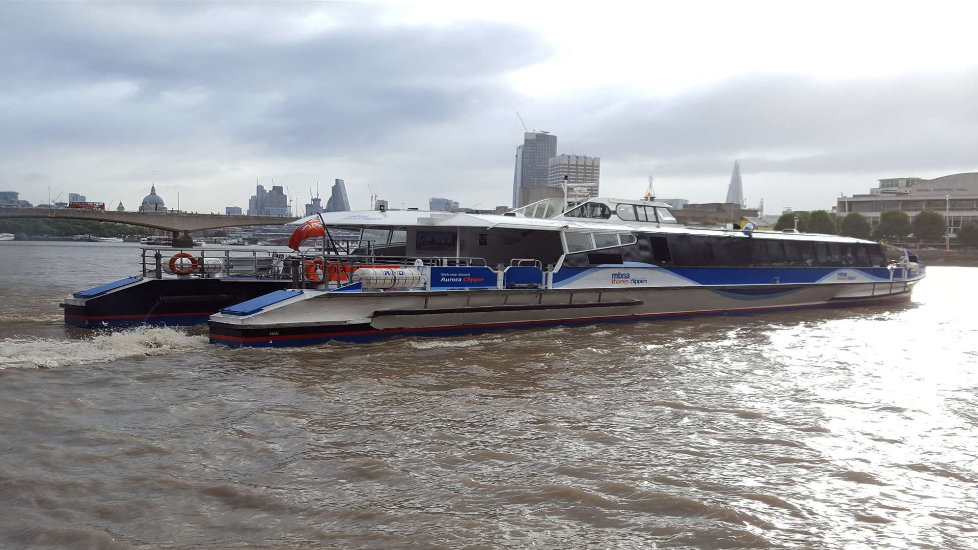 MBNA Thames Clippers trialling new service from Gravesend Town Pier into central London