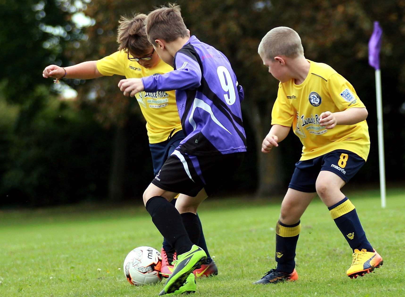 Anchorians Arrows under-10s (purple) take on Iwade Herons Colts under-10s. Picture: Phil Lee FM4917467
