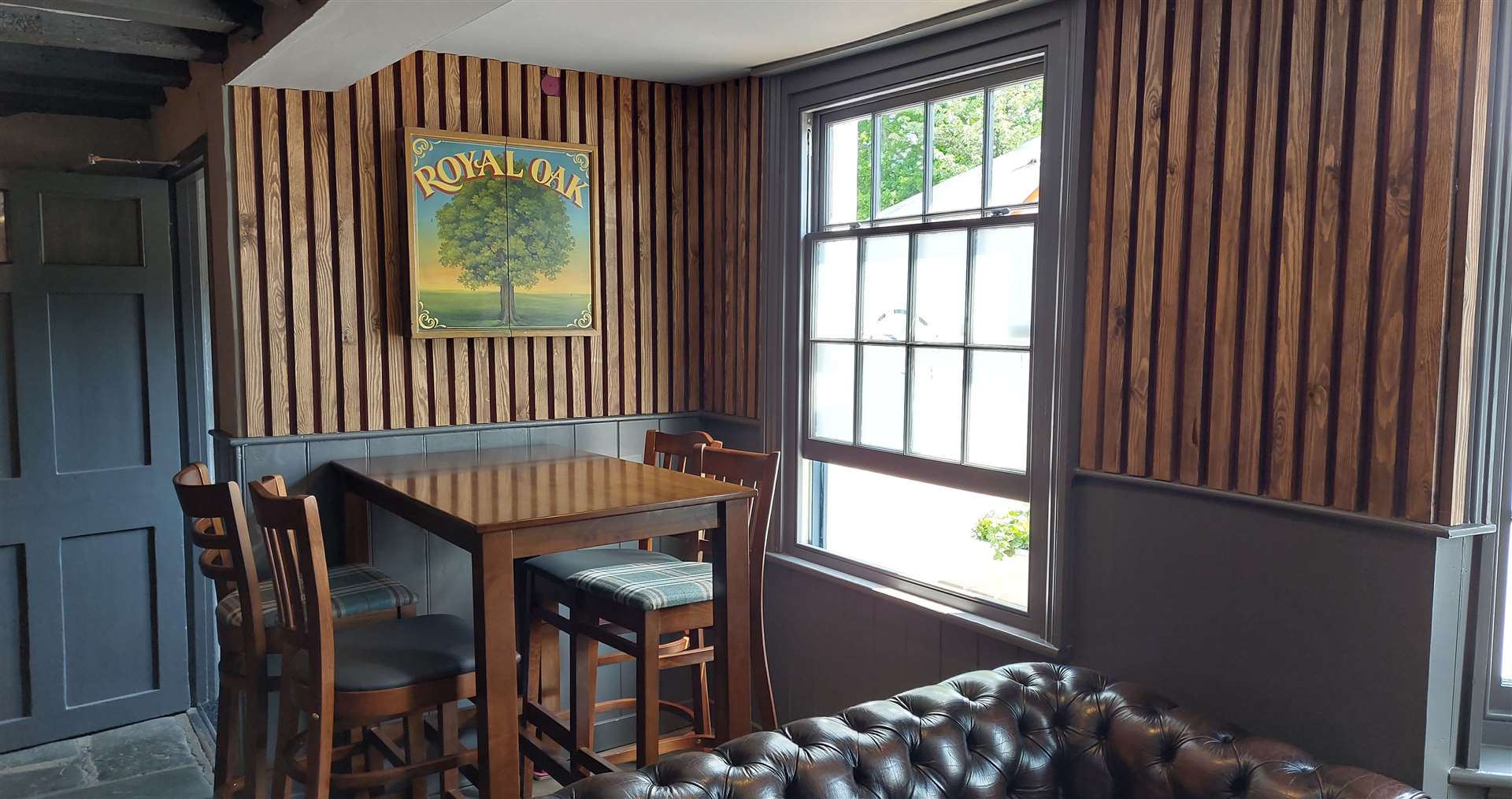 The Royal Oak in Mersham has reopened after a £150,000 revamp