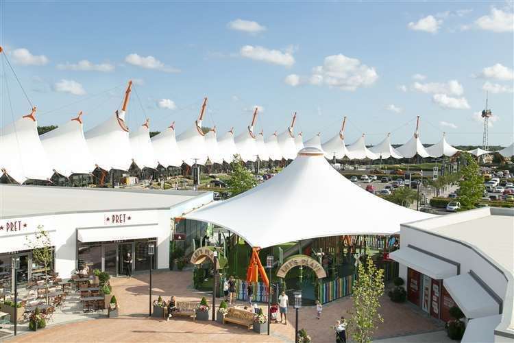 A clinic will be open in Ashford Designer Outlet, opposite Tommy Hilfiger