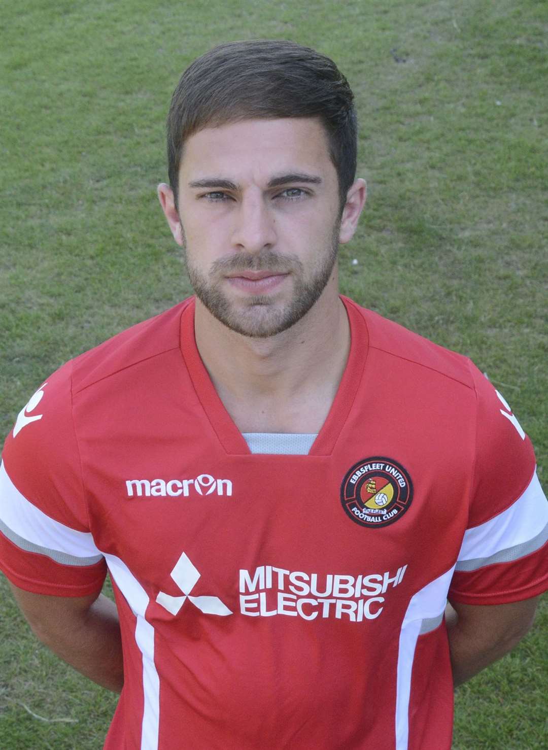 Michael West has signed a new deal at Ebbsfleet