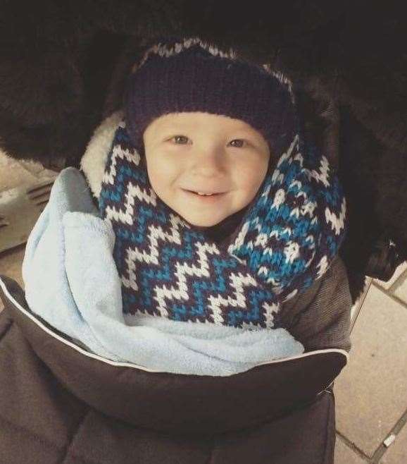 The fight happened at the inquest into the death of Jimmy Robinson, who died just five days before his second birthday