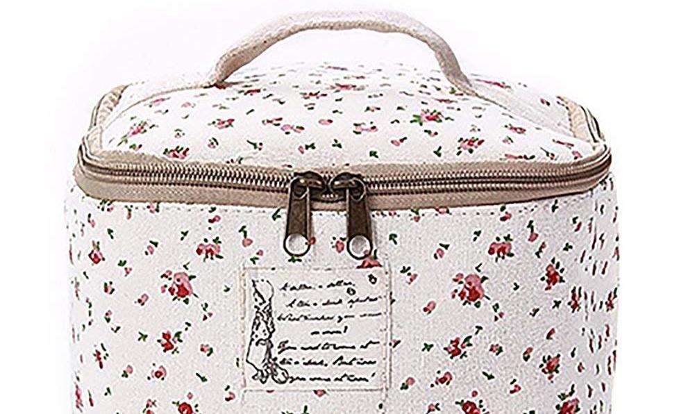 This Profusion Circle Dot Floral storage case is available on Amazon for just £3.35!