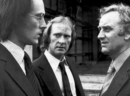 The original cast of The Sweeney Dennis Waterman as George Carter (centre) and John Thaw as Jack Regan (right)