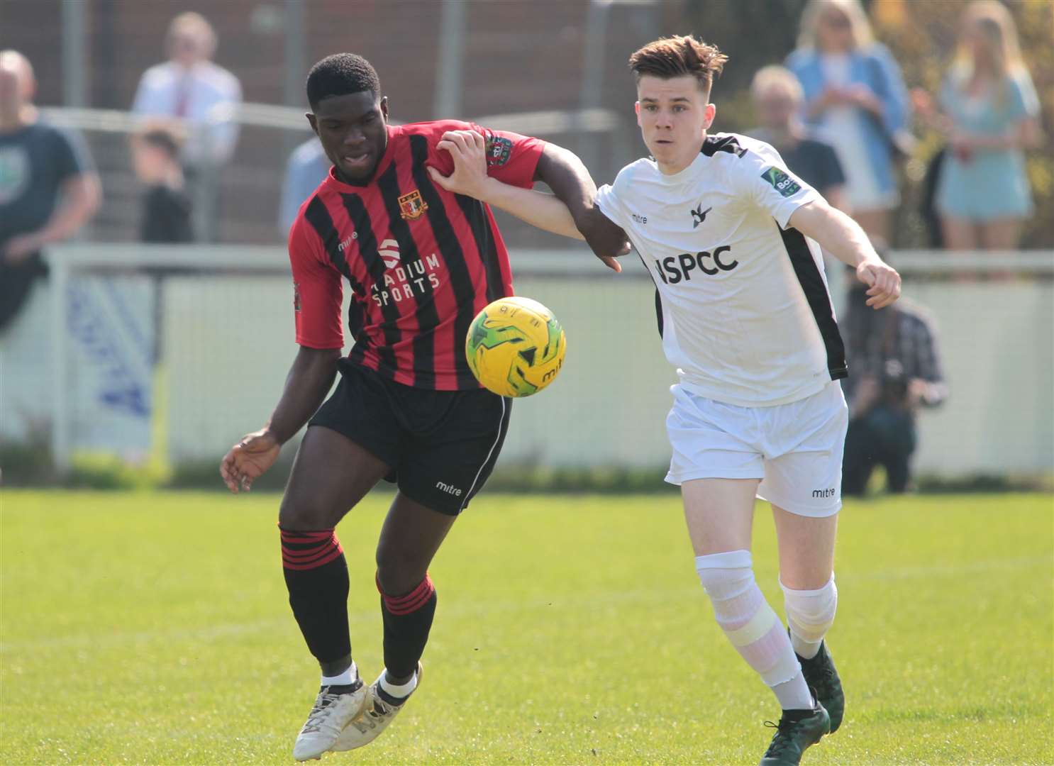 David Smith (left) has signed for Ashford Picture by: John Westhrop