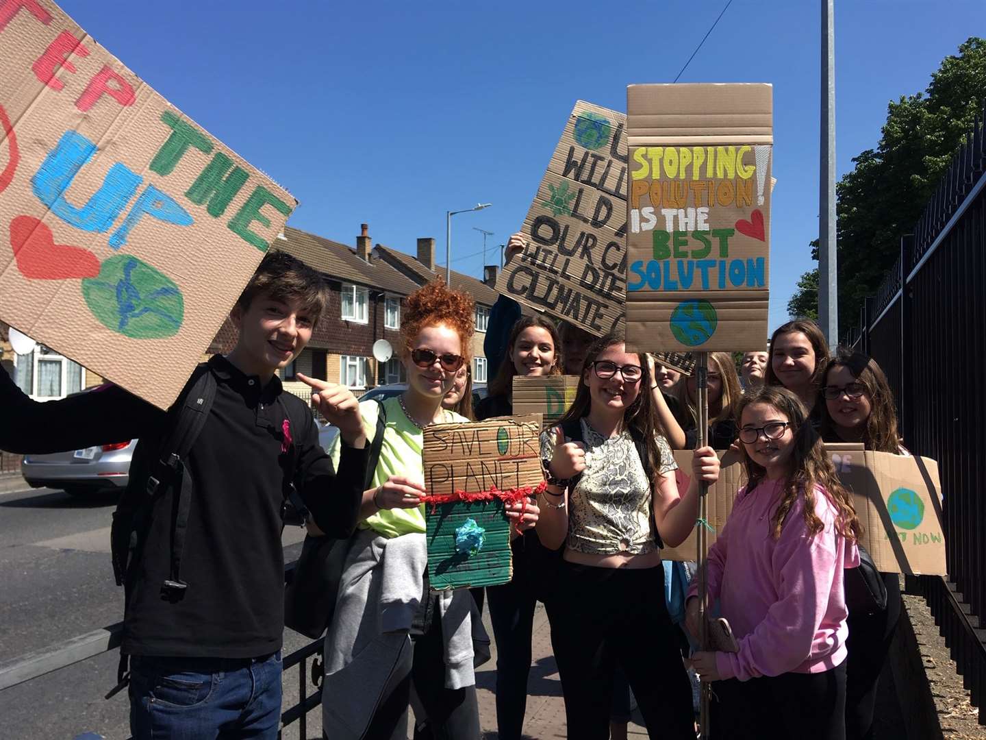 Climate strikers on Military Road, Canterbury (11073334)