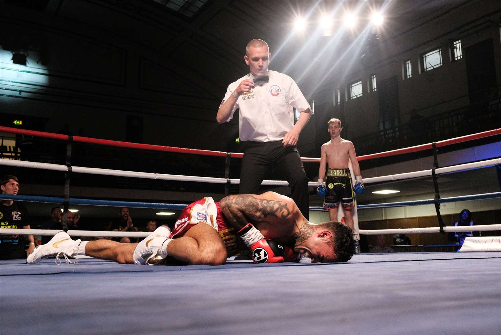 Robert Caswell beats Logan Paling at York Hall Picture: www.louisjamesphoto.com
