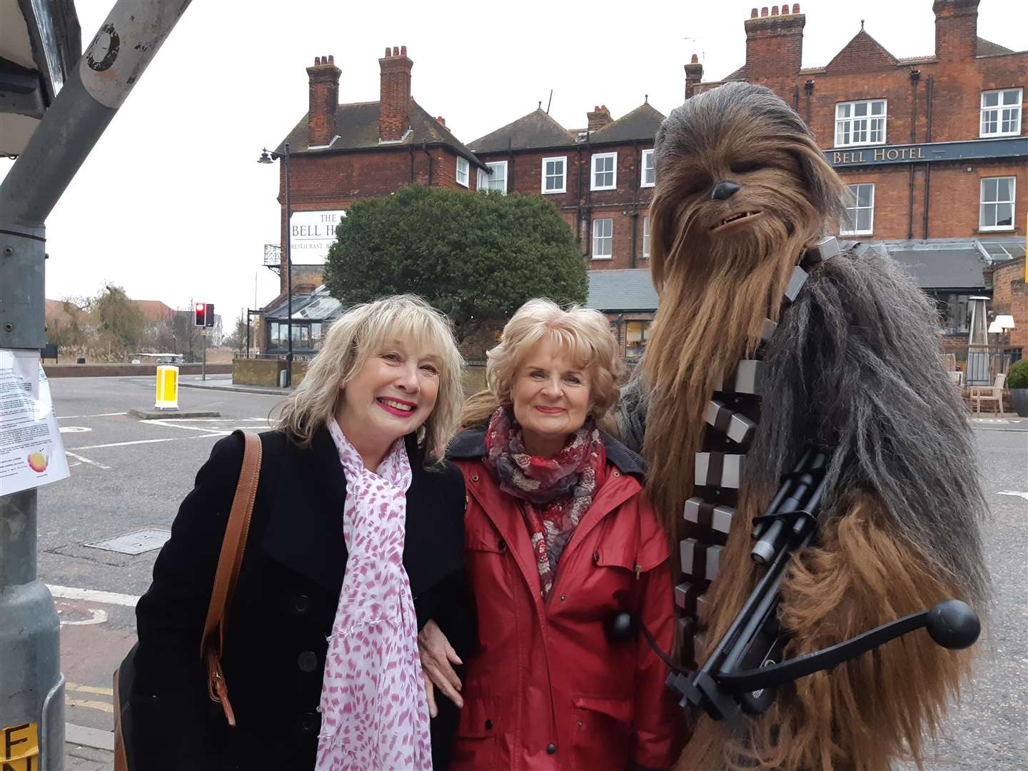 Chewy stopped to pose with passers by including Penny Barber and Sally Wilson (6015582)
