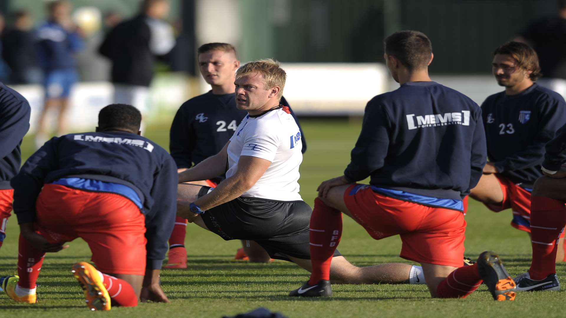James Russell takes a warm-up session at Gills Picture: Ady Kerry