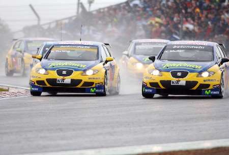 Yvan Muller leads a five car SEAT formation in race one. Picture: BARRY GOODWIN