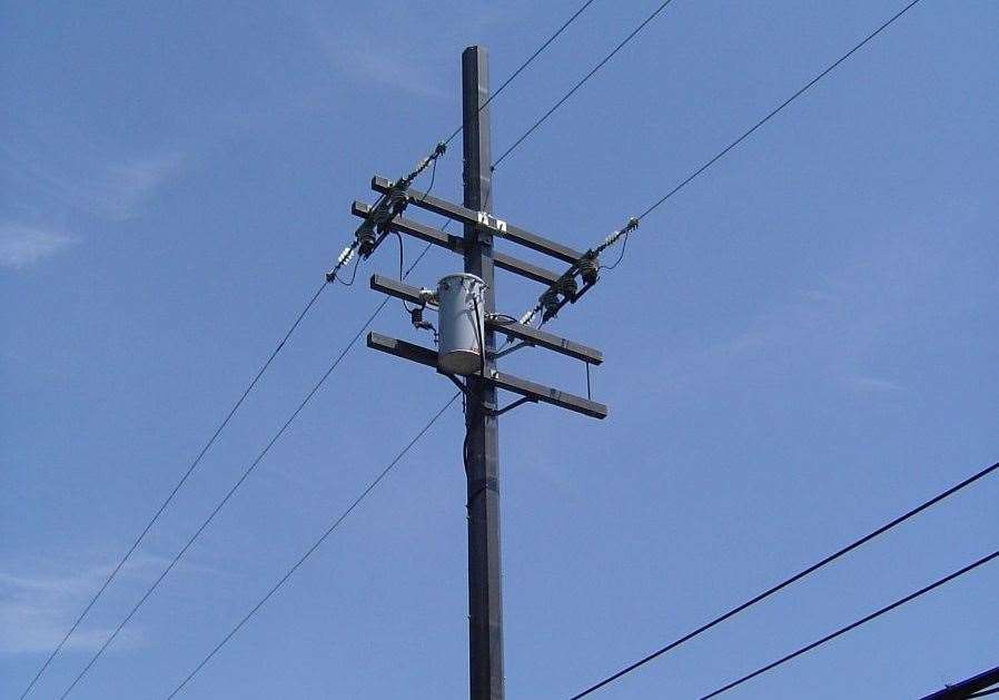 Electric pole. Stock image. Credit: Mr.NationalAverage on Wikimedia Commons (7762891)