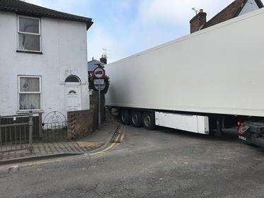 The lorry became stuck as it tried to turn onto London Road in Newington. Pics: Richard Palmer (1495994)