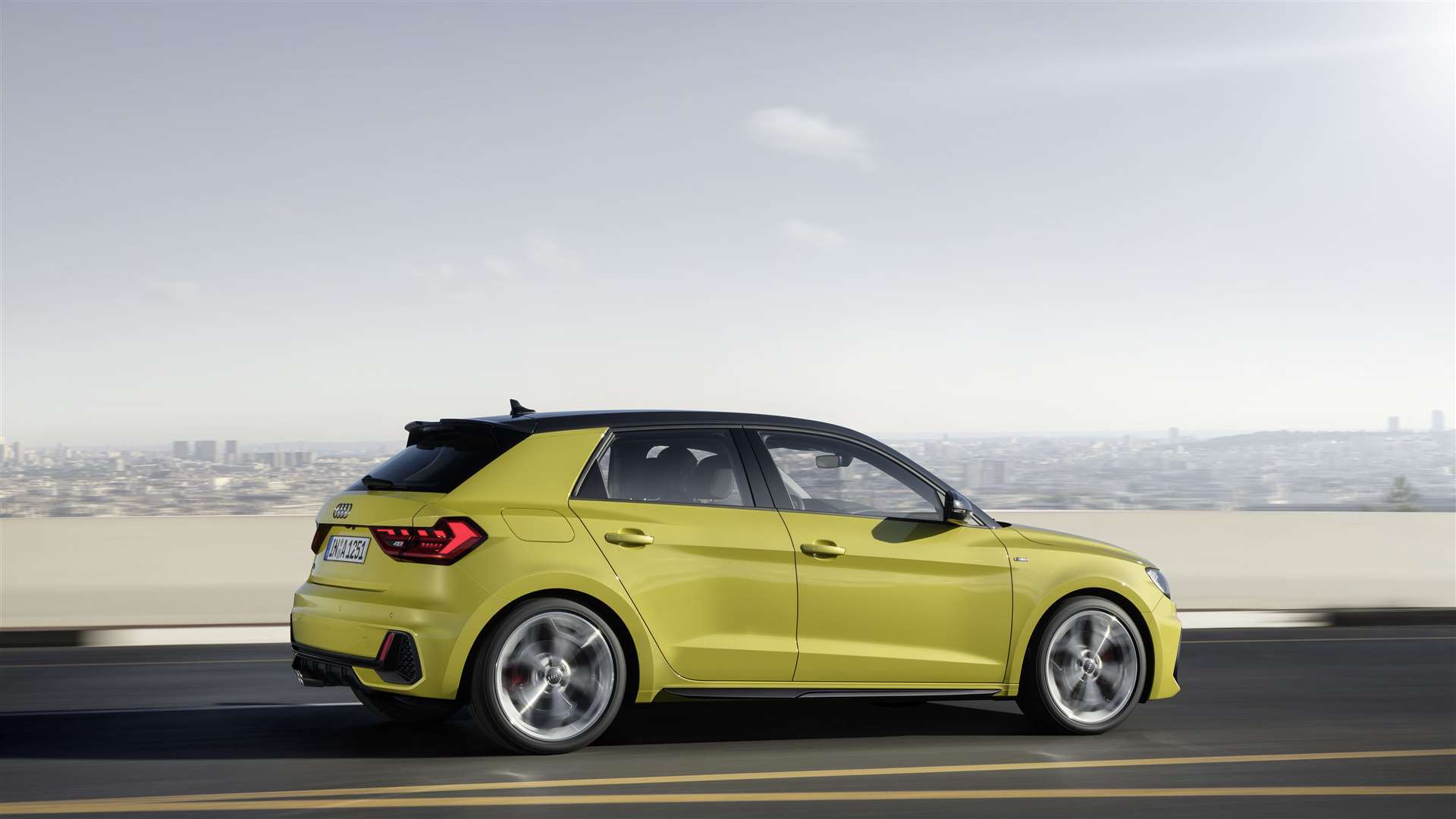 Audi A1 Contrast Edition in Python Yellow (12858589)