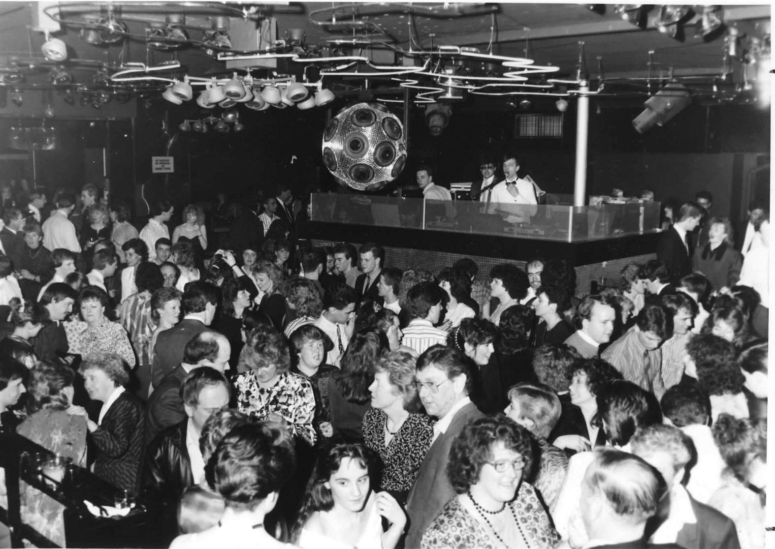 Leysdown nightclub Stage 3 in 1988. Picture: Kevin Coombs