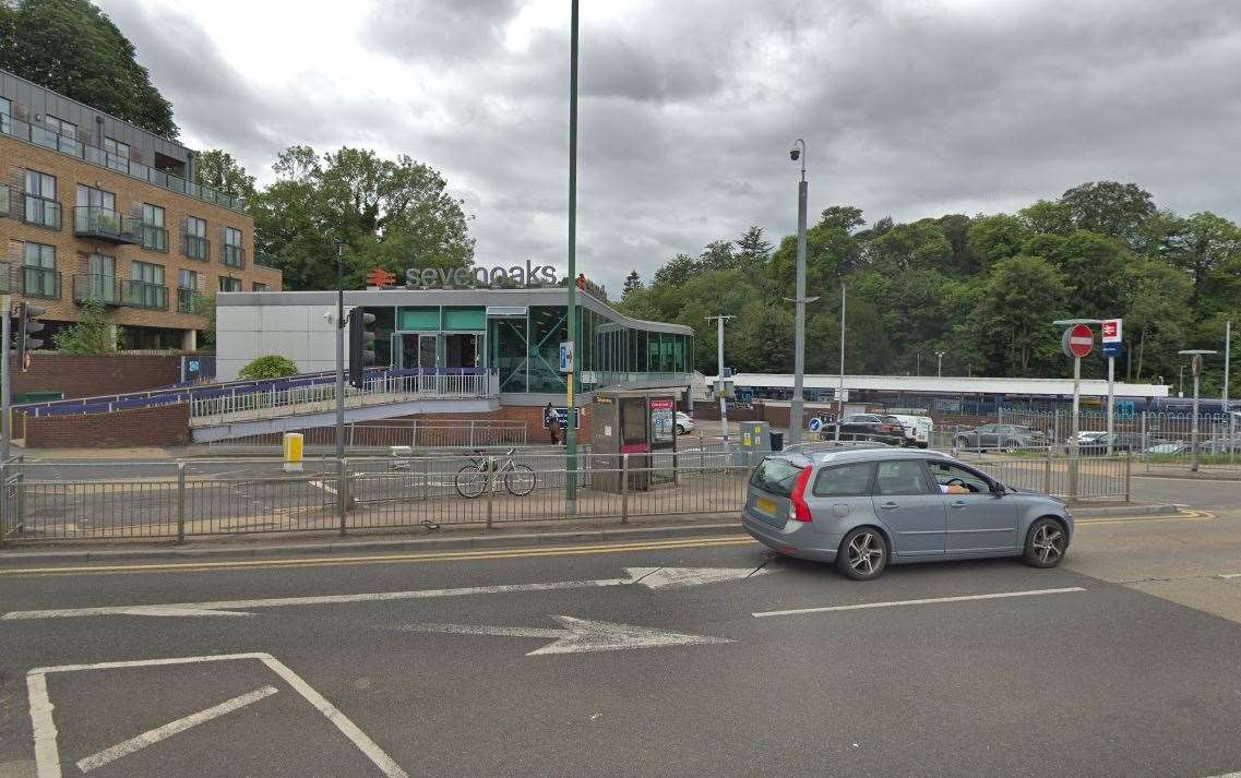 A fire was reported at Sevenoaks Station (9872716)