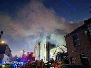 People living and working nearby were advised to close windows and doors. Picture: @dansmith_photography