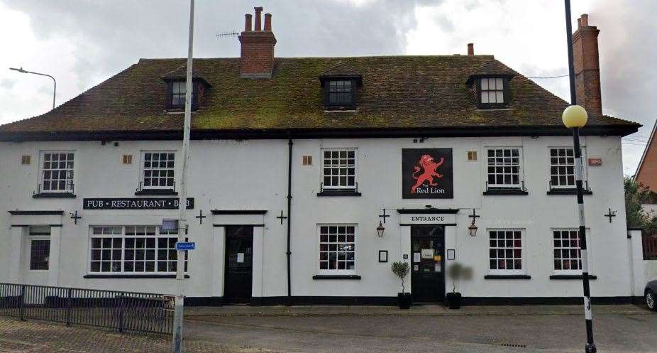 The new owners of The Red Lion in Hythe have taken over the empty pub