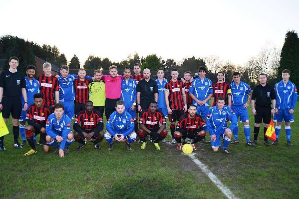 Sittingbourne FC players with Hythe Town FC for the Football Remembers Project