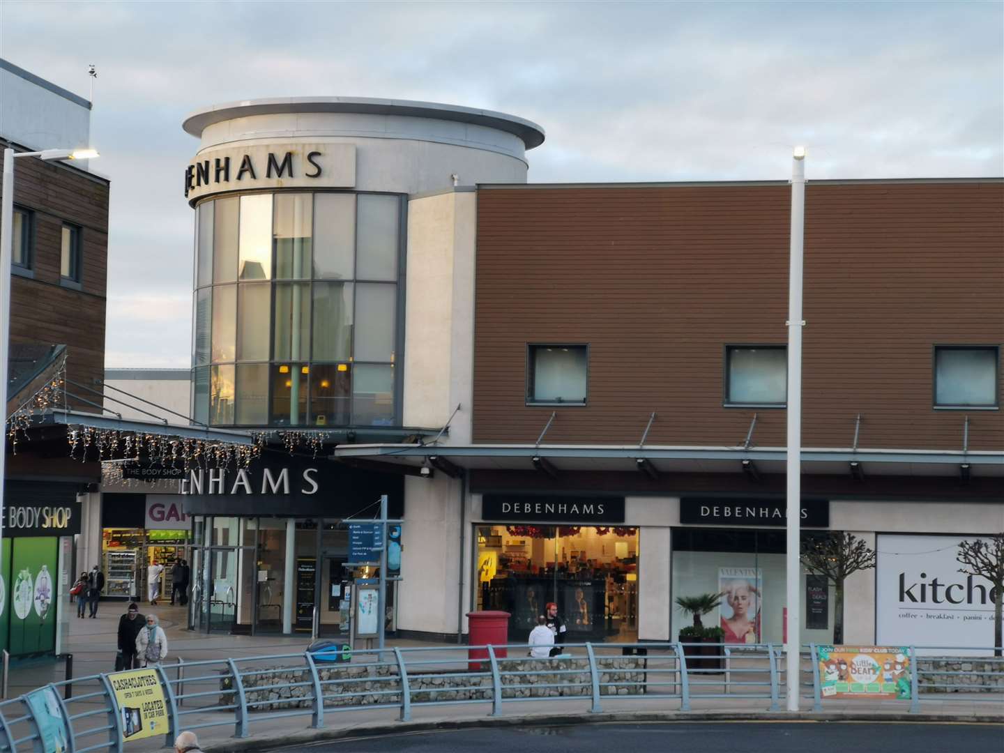 Hollywood Bowl is set to move into the former Debenhams at Westwood Cross in Broadstairs