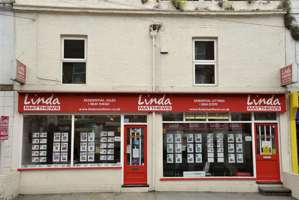 Mrs Chaggar was captured on CCTV outside Linda Matthews estate agents in Luton Road