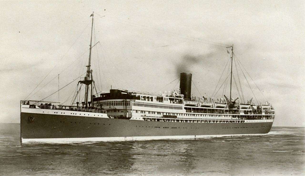 Cissie Hill and her mother Florence travelled on MS Sibajak in 1936