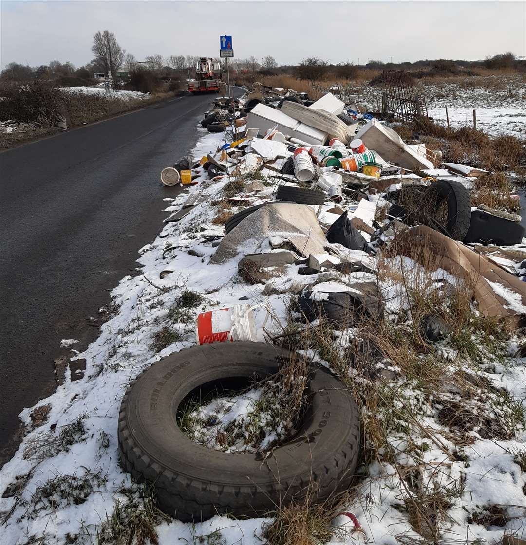 Flytipping along Wallhouse Road, leading to the Darent Industrial Estate