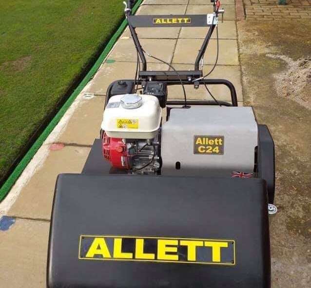 The stolen Allett C24 mower (8962273)