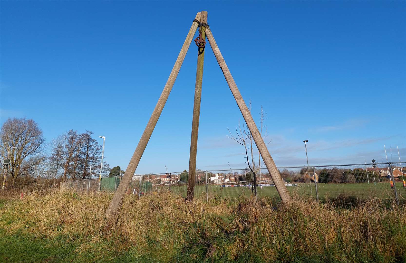 The wigwam-style structure is just off a footpath next to Ashford Rugby Club in Kennington