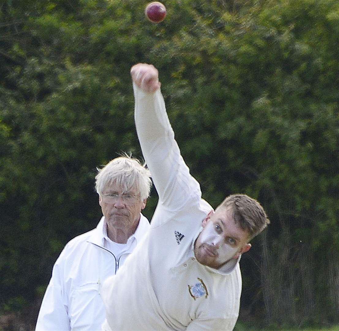 Canterbury bowler Stuart Drakely. Picture: Paul Amos