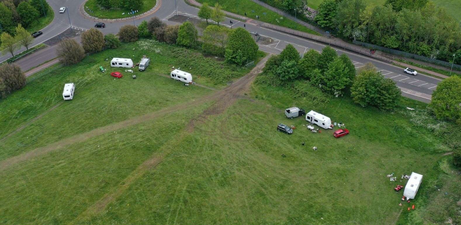 Travellers have moved next to Woodlands Cemetery. Image from UKNIP
