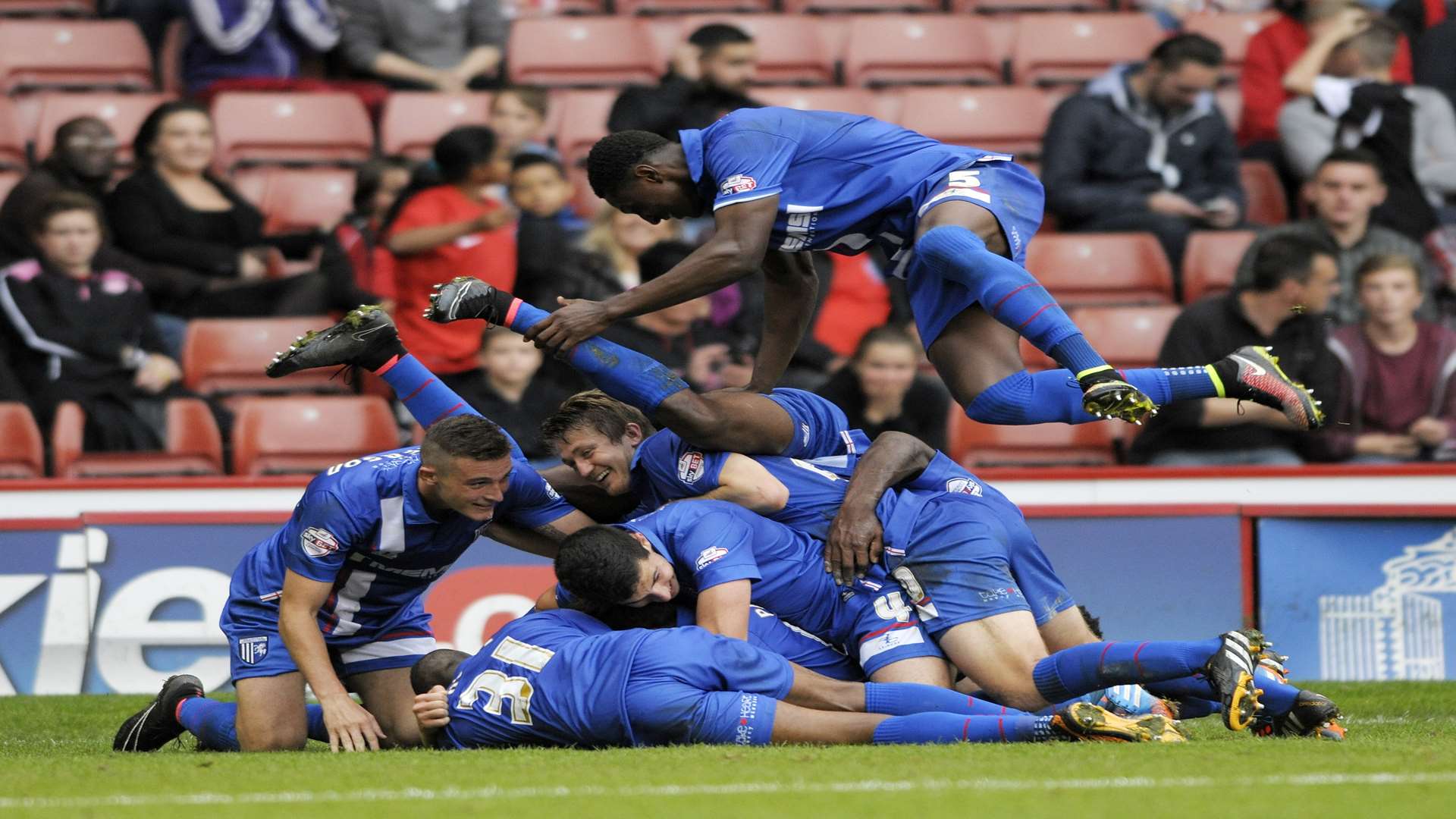 Gills celebrate after Luke Norris' 83rd-minute strike at Brammall Lane Picture: Barry Goodwin