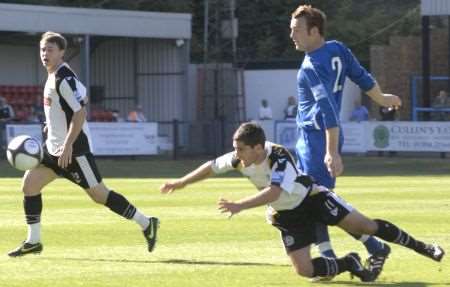 Dover's Lee Browning and Welling's Steve King clash in the league earlier this season