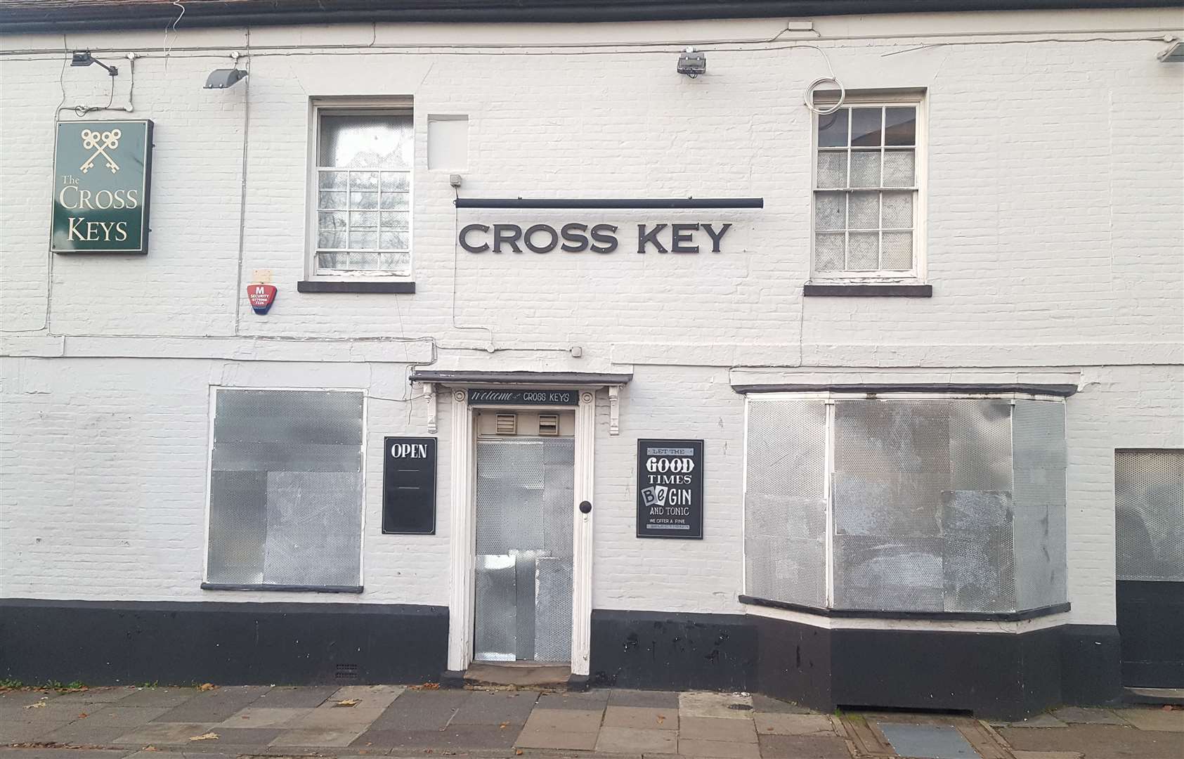The Cross Keys pub in Canterbury has been sealed up for safety reasons